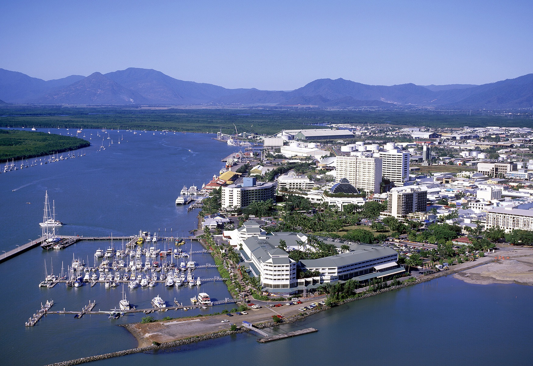 Creating an Investment Pipeline for Decarbonisation in FNQ: pathways for ensuring Queensland meets its net-zero targets